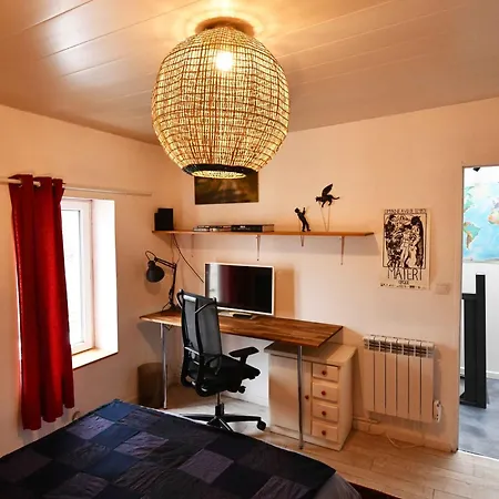 La Petite Maison Pour Deux * לה רושל